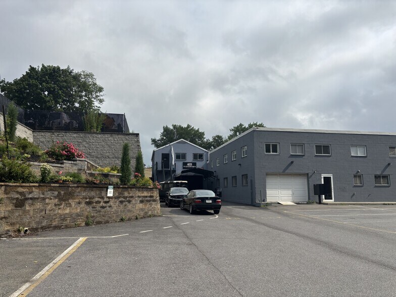 27 Saint Charles St, Thornwood, NY à louer - Photo de l’immeuble – Image 1 sur 10