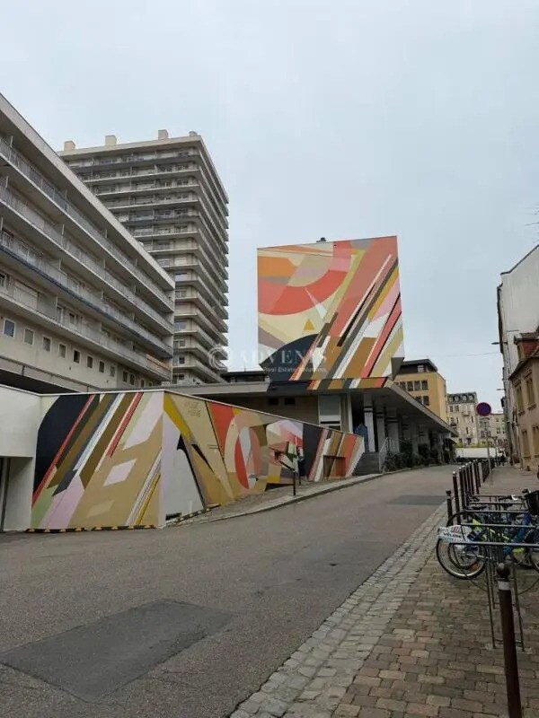 Plus de détails pour Bureau à vendre