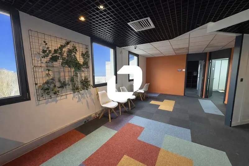 Bureau dans Lyon à louer Photo intérieure– Image 1 sur 12