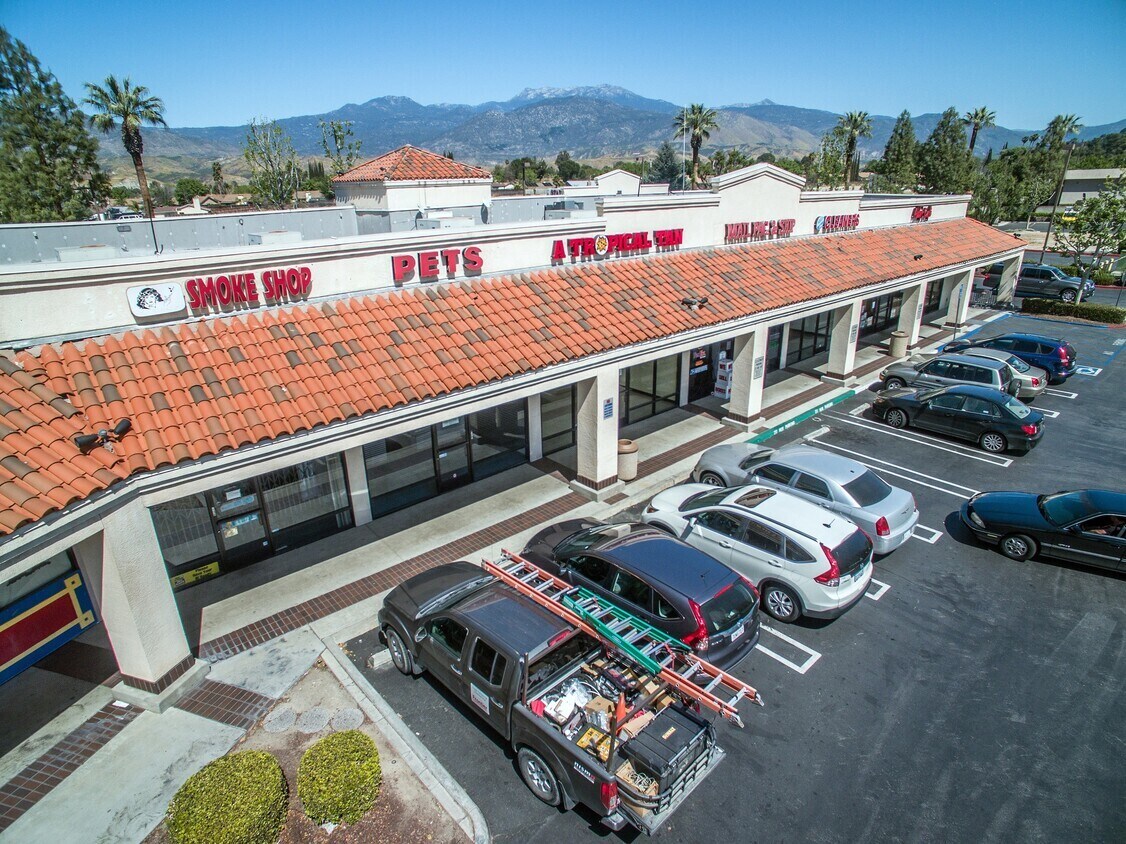 43430 Florida Ave, Hemet, CA à louer Photo de l’immeuble– Image 1 sur 6