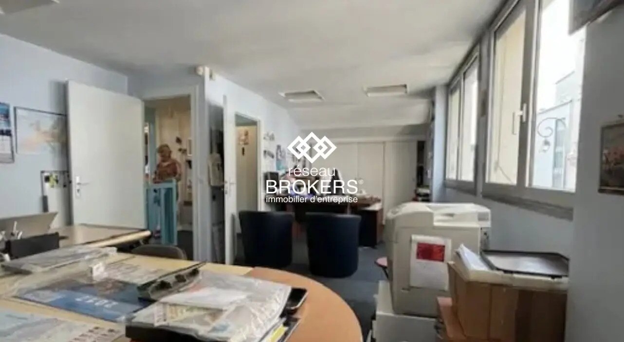 Bureau dans Enghien-les-Bains à vendre Photo intérieure– Image 1 sur 5