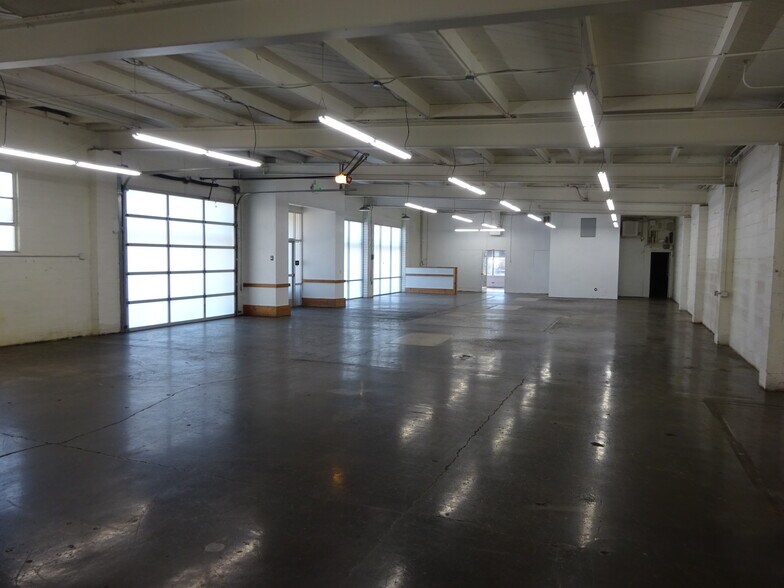 2230 16th St, Sacramento, CA à louer - Photo de l’immeuble – Image 3 sur 7