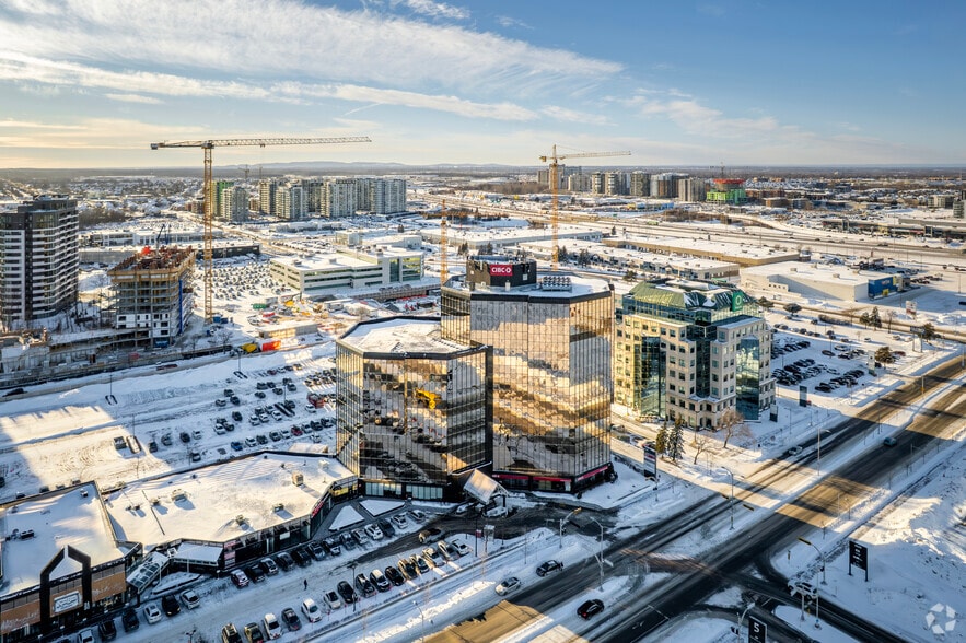 2500 Boul Daniel-Johnson, Laval, QC à louer - Aérien – Image 3 sur 3