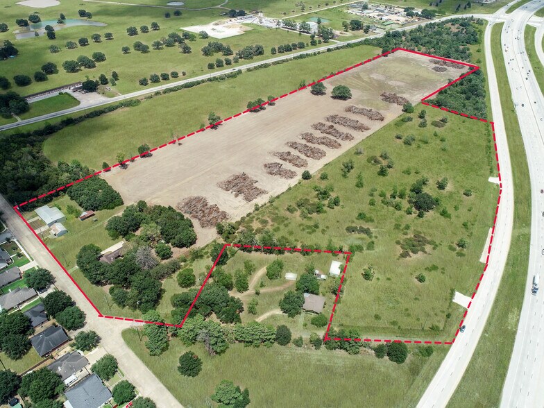 1408 Ward Bend Rd, Sealy, TX à vendre - Photo de l’immeuble – Image 2 sur 15