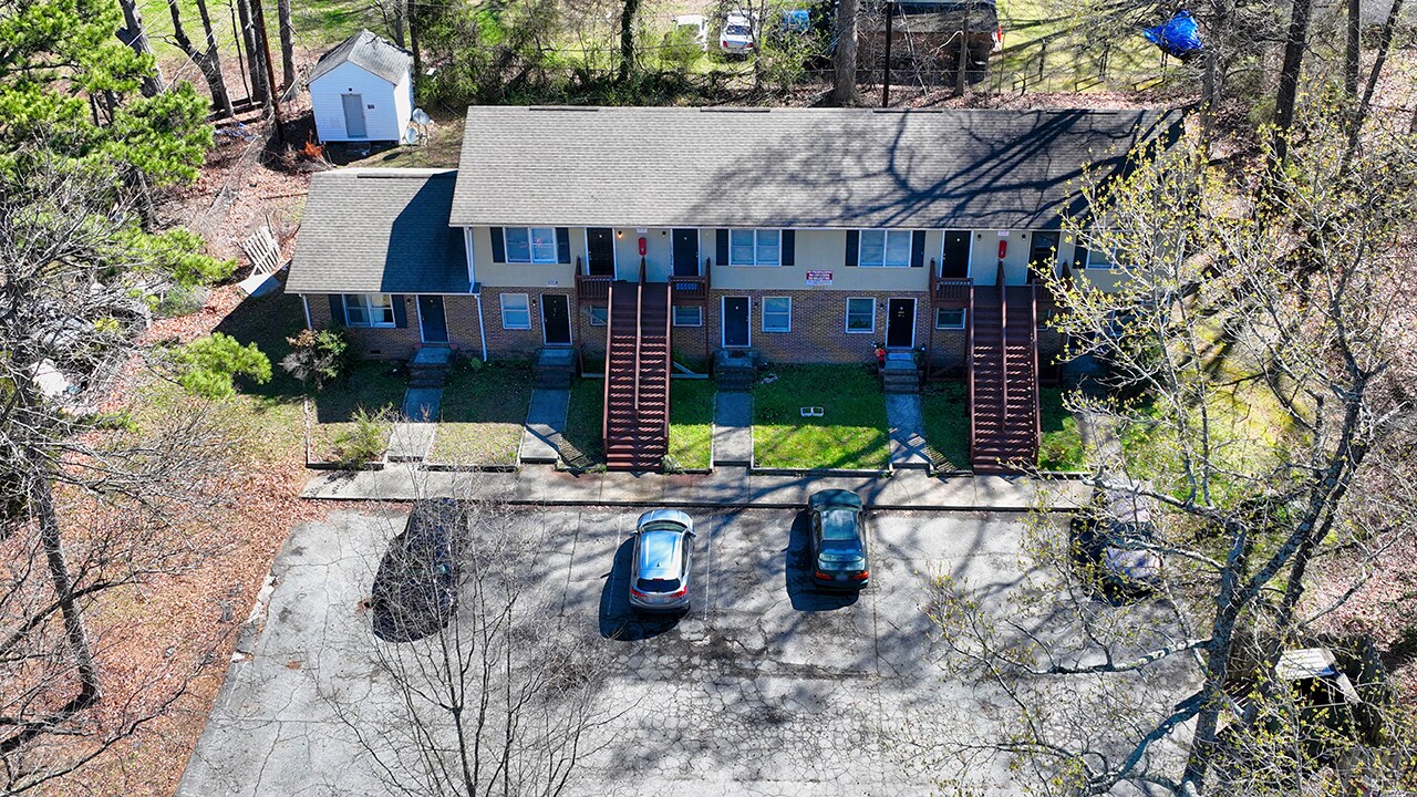 2003 Woodcrest St, Greensboro, NC à vendre Photo principale– Image 1 sur 9