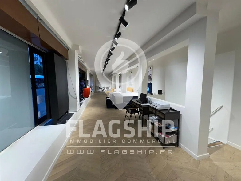 Local commercial dans Paris à louer - Photo intérieure – Image 2 sur 7