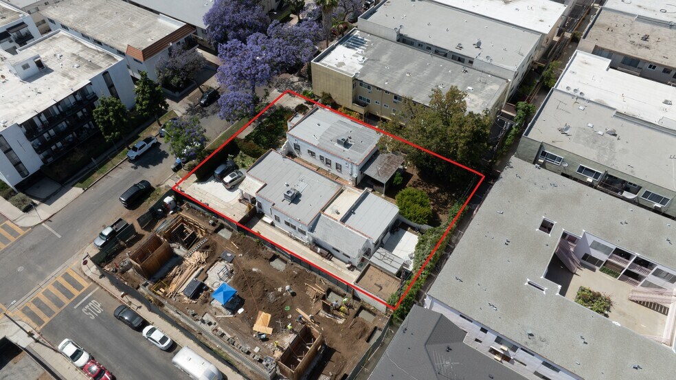 1010 N Edinburgh Ave, West Hollywood, CA à vendre - Photo de l’immeuble – Image 2 sur 9