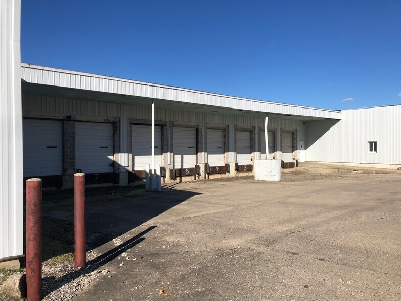 1642 S Burlington Ave, Kewanee, IL à vendre - Photo de l’immeuble – Image 2 sur 10