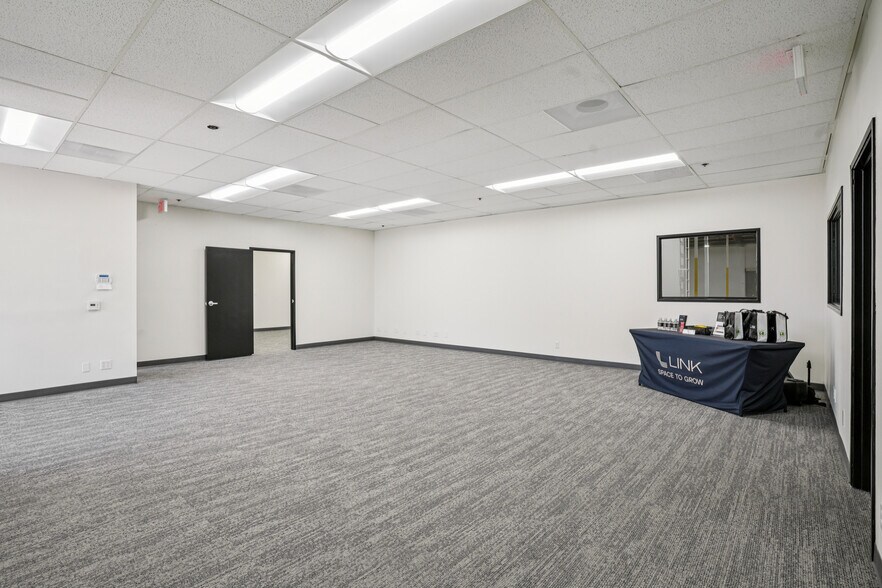 6781 8th St, Buena Park, CA à louer - Photo de l’immeuble – Image 3 sur 9