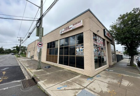 360 Jericho Tpke, Mineola, NY à louer - Photo de l’immeuble – Image 3 sur 4