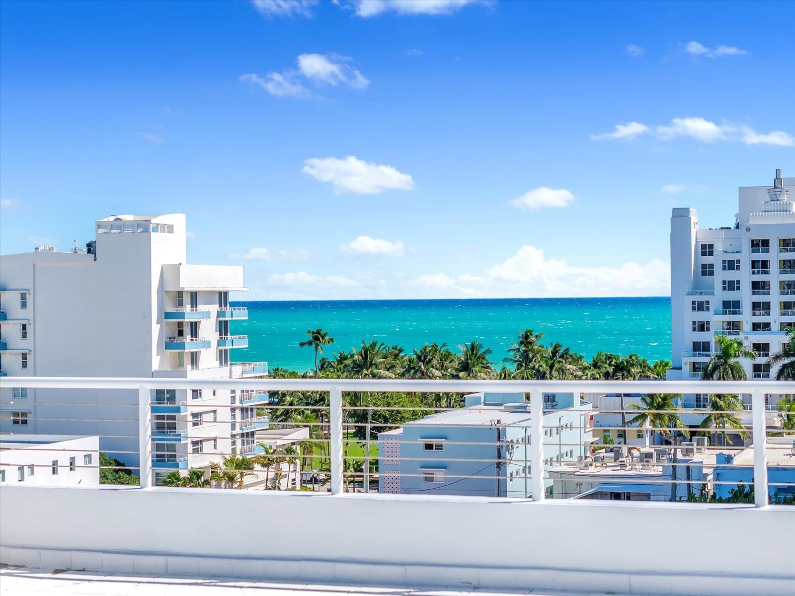 119 Washington Ave, Miami Beach, FL à louer Photo intérieure– Image 1 sur 8