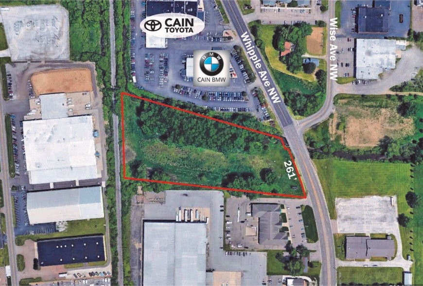 6375 Whipple Ave NW, Canton, OH à vendre - Photo de l’immeuble – Image 1 sur 1