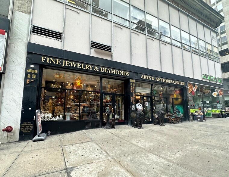 390 5th Ave, New York, NY à louer - Photo de l’immeuble – Image 2 sur 4