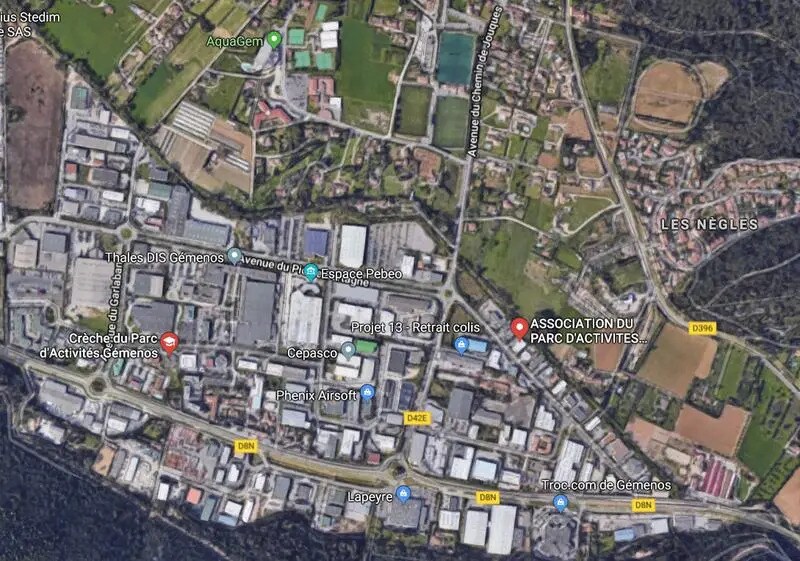 Industriel/Logistique dans Gémenos à louer - Photo de l’immeuble – Image 1 sur 3