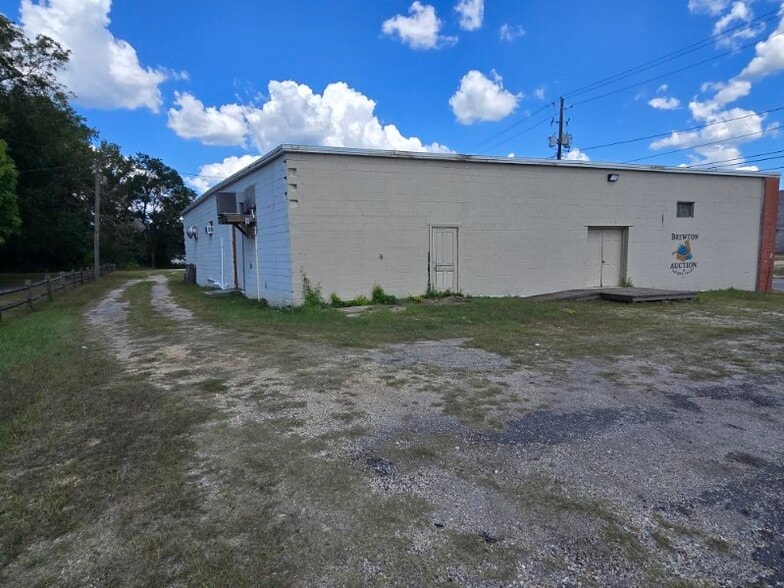 201 Saint Nicholas Ave, Brewton, AL à vendre - Photo de l’immeuble – Image 2 sur 13