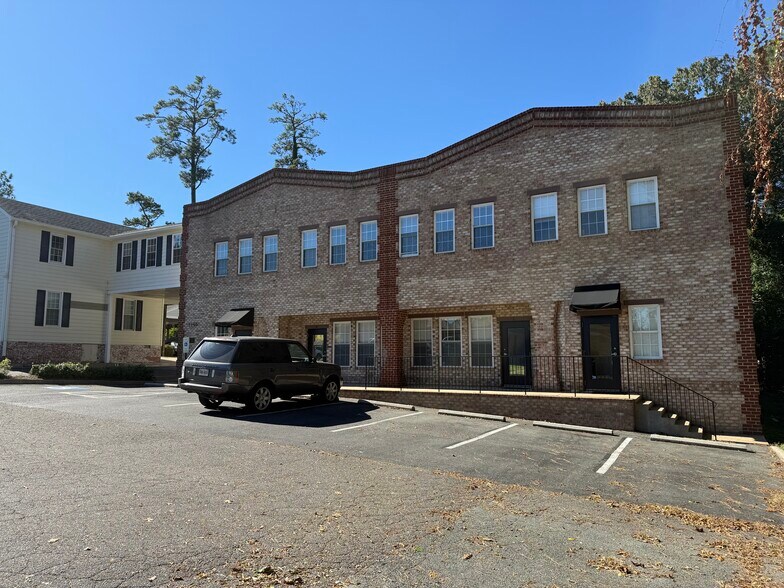 7840-7846 Forest Hill Ave, Richmond, VA à louer - Photo de l’immeuble – Image 1 sur 3