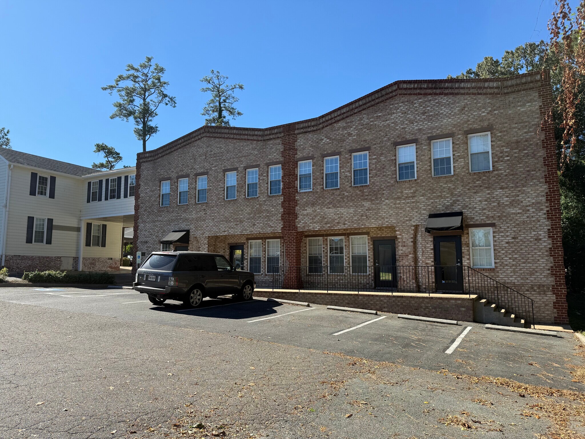 7840-7846 Forest Hill Ave, Richmond, VA à louer Photo de l’immeuble– Image 1 sur 4