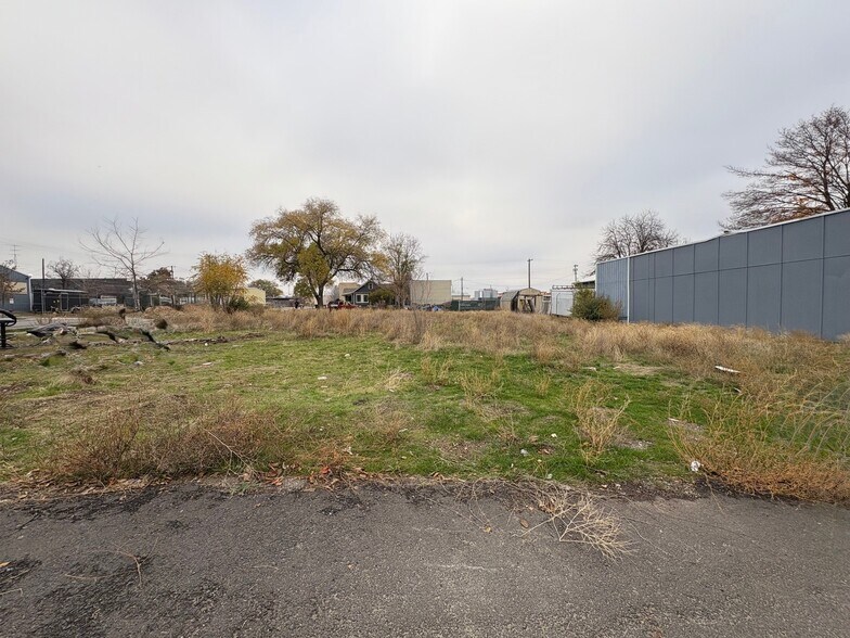 1805 E Riverside Ave, Spokane, WA à vendre - Photo de l’immeuble – Image 2 sur 2