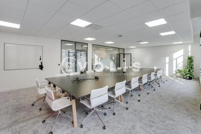 Plus de détails pour Bureau à louer