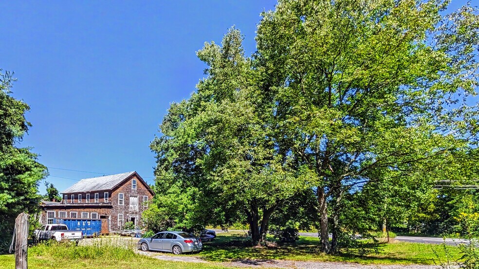 47 Providence Rd, Sutton, MA à vendre - Photo de l’immeuble – Image 3 sur 7
