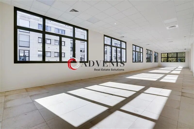 Bureau dans Joinville-le-Pont à louer - Photo de l’immeuble – Image 2 sur 10