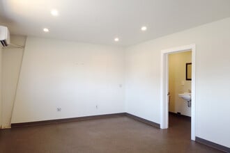 703 Malenfant Blvd, Dieppe, NB à louer Photo intérieure– Image 2 sur 7