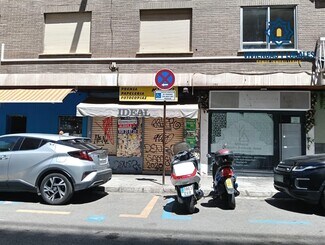 Plus de détails pour Calle Azorín, Granada - Local commercial à louer