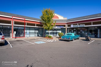 7901-8001 SE Powell Blvd, Portland, OR à louer Photo intérieure– Image 1 sur 1