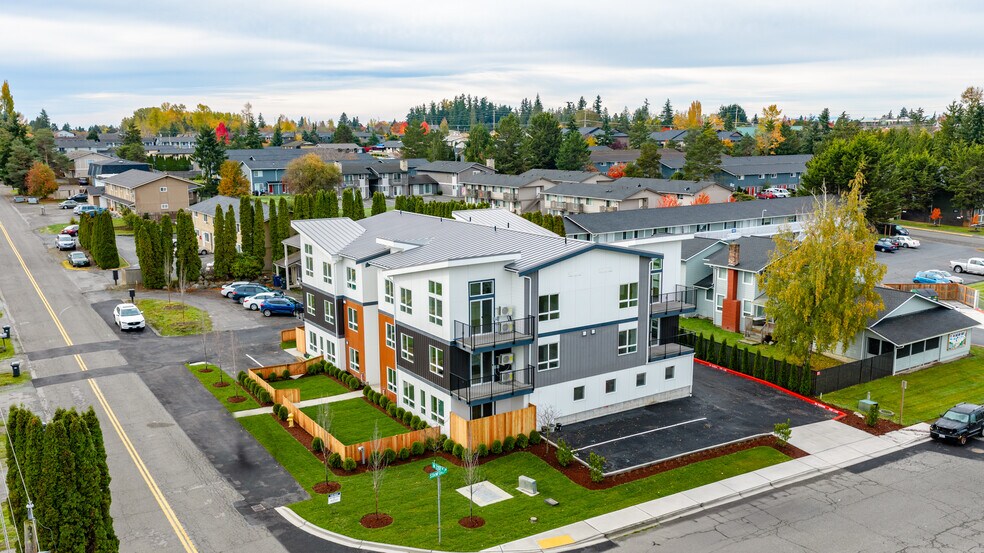 403 N 21st St, Mount Vernon, WA à vendre - Photo de l’immeuble – Image 2 sur 17