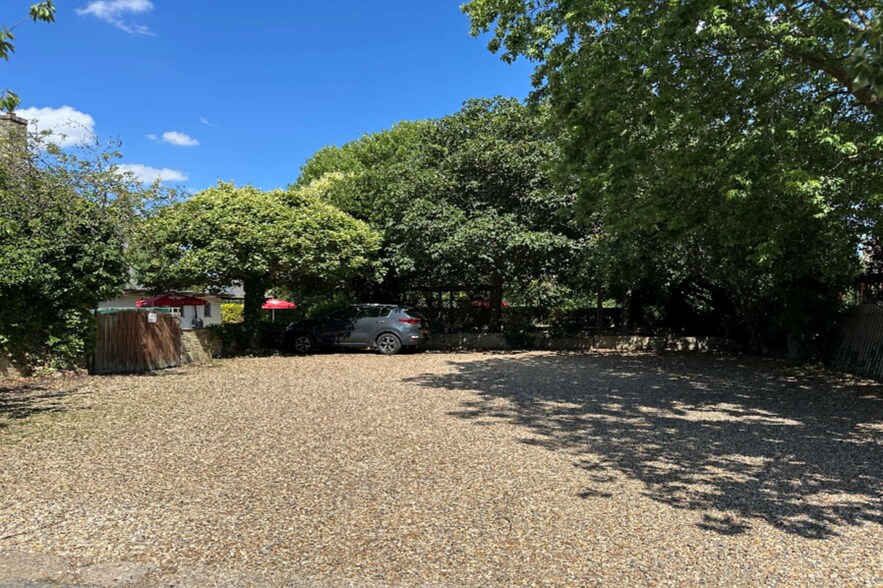 1 Brockley Rd, Elsworth à vendre - Photo de l’immeuble – Image 2 sur 8