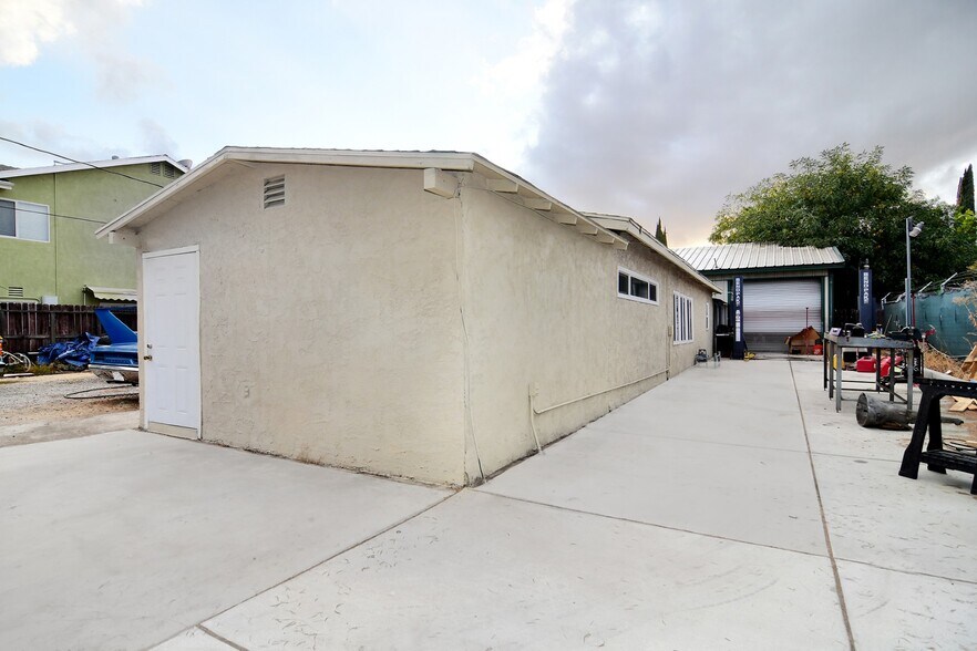 7127 Yolanda Ave, Reseda, CA à vendre - Photo de l’immeuble – Image 3 sur 74