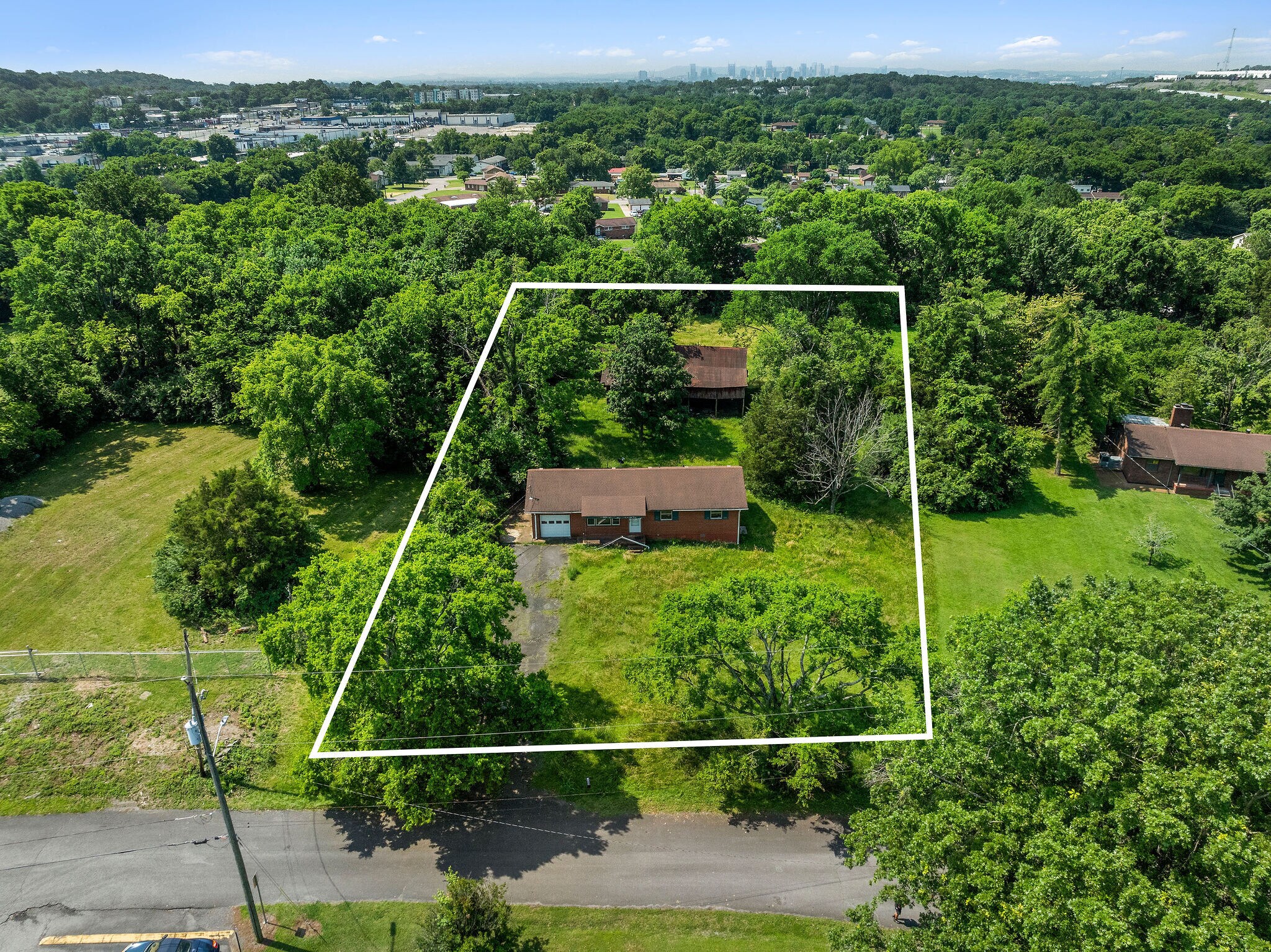 316 Homestead Rd, Nashville, TN à vendre Photo de l’immeuble– Image 1 sur 26