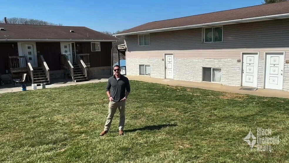 18 Powers Ct, Westover, WV à vendre - Vidéo sur l’annonce professionnelle – Image 2 sur 16