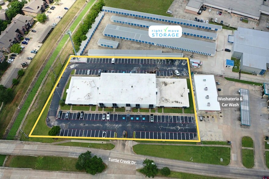 3501 Turtle Creek Dr, Port Arthur, TX à louer - Photo de l’immeuble – Image 3 sur 12