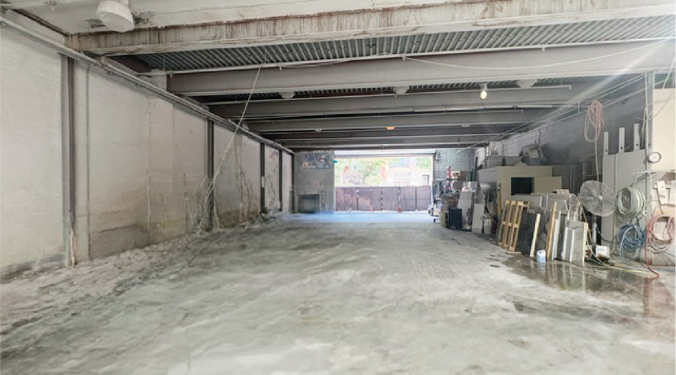 66 Huron St, Brooklyn, NY à louer - Photo de l’immeuble – Image 2 sur 2