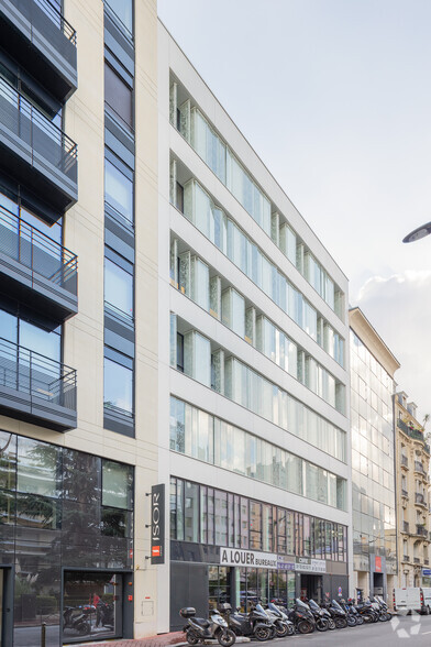 Bureau dans Levallois-Perret à louer - Photo de l’immeuble – Image 3 sur 3