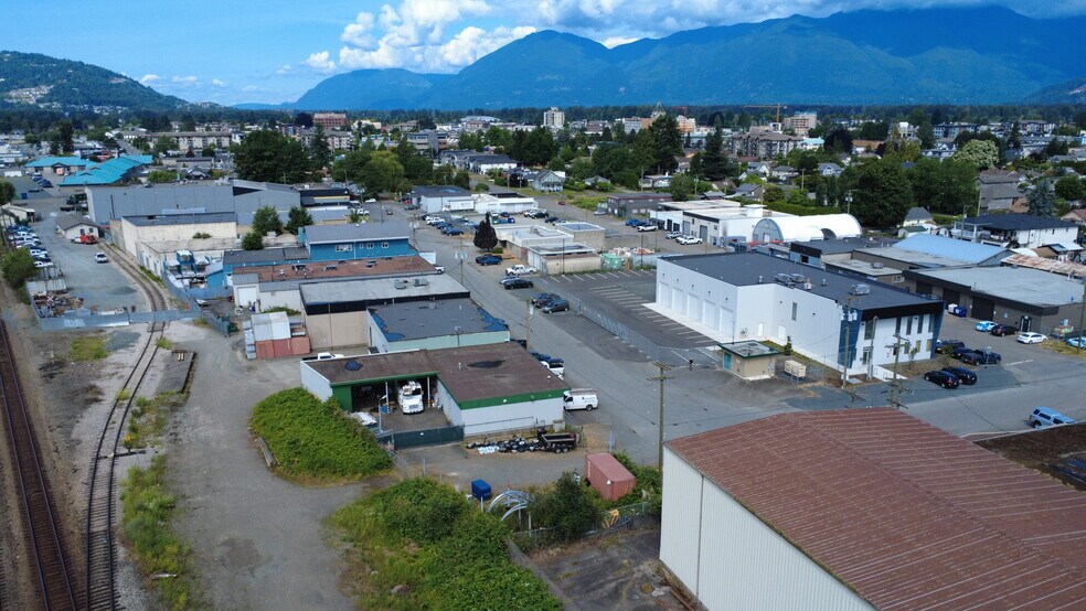 46202 Fifth Ave, Chilliwack, BC à vendre - Photo de l’immeuble – Image 3 sur 4