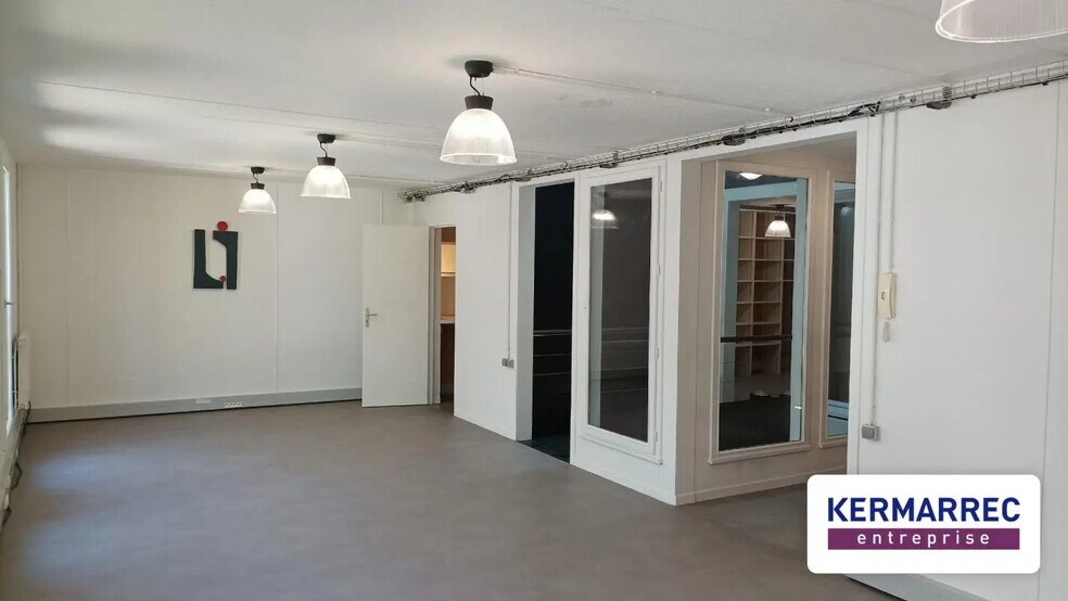 Bureau dans Nantes à louer - Photo de l’immeuble – Image 1 sur 12