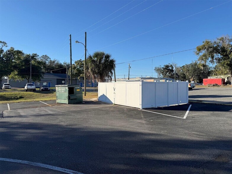 1536 S Pine Ave, Ocala, FL à louer - Photo de l’immeuble – Image 2 sur 29