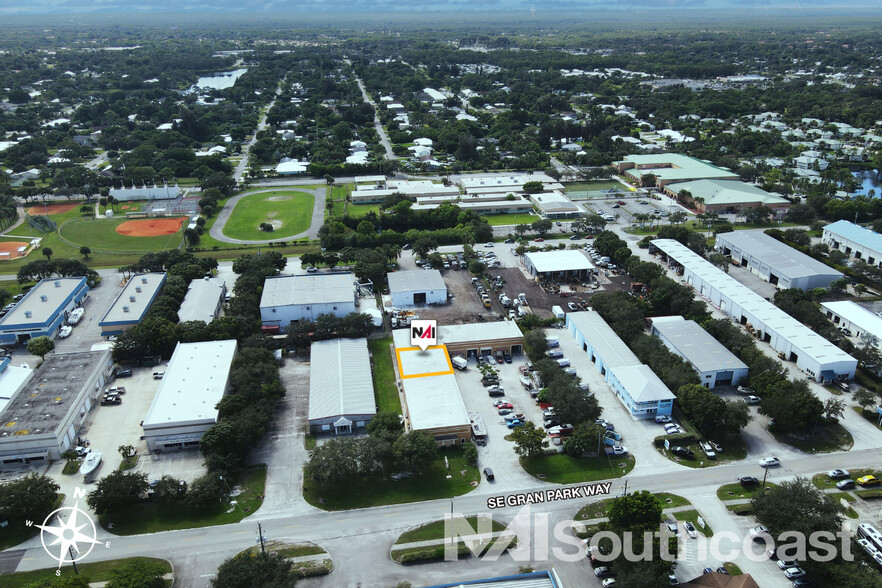 3330-3382 SE Gran Park Way, Stuart, FL à louer - Photo de l’immeuble – Image 3 sur 7