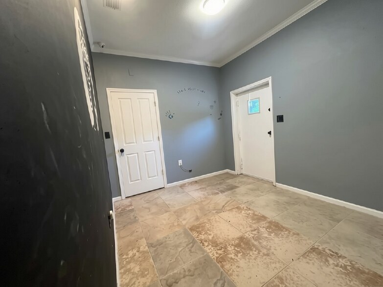 501 E Gadsden St, Pensacola, FL à louer - Photo de l’immeuble – Image 3 sur 9