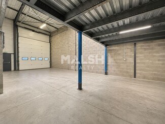 Plus de détails pour Local d’activités à vendre