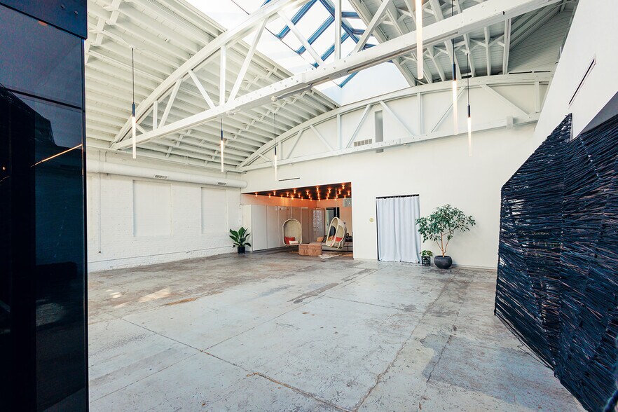 3146 W Chicago Ave, Chicago, IL à vendre - Photo de l’immeuble – Image 3 sur 42