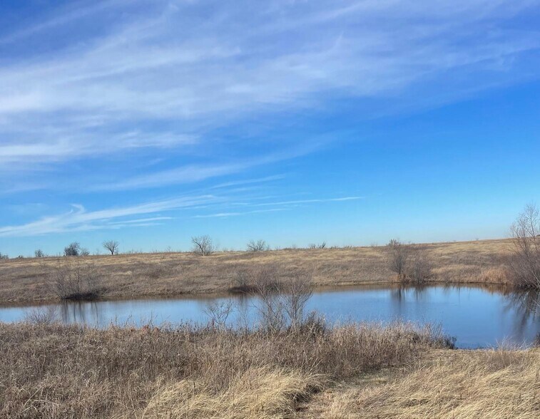 3765 FM 85, Ennis, TX à vendre - Photo de l’immeuble – Image 2 sur 13