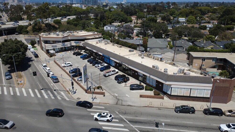 11660-11690 Gateway Blvd, Los Angeles, CA à louer - Photo de l’immeuble – Image 1 sur 6