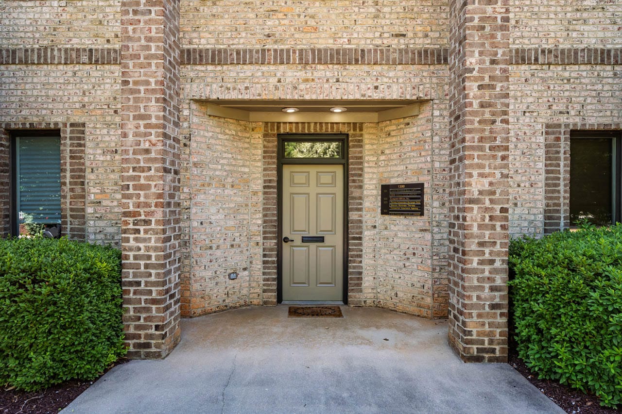 1300 SE Maynard Rd, Cary, NC 27511 - Lot 103 - - Photo intérieure - Image 2 of 14
