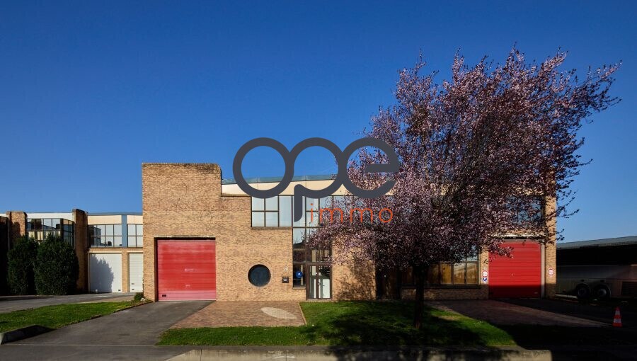 Industriel/Logistique dans Le Thillay à louer - Photo de l’immeuble – Image 3 sur 4