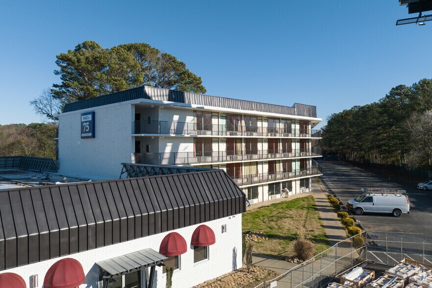 2360 Delk Rd SE, Marietta, GA à vendre - Photo principale – Image 1 sur 4