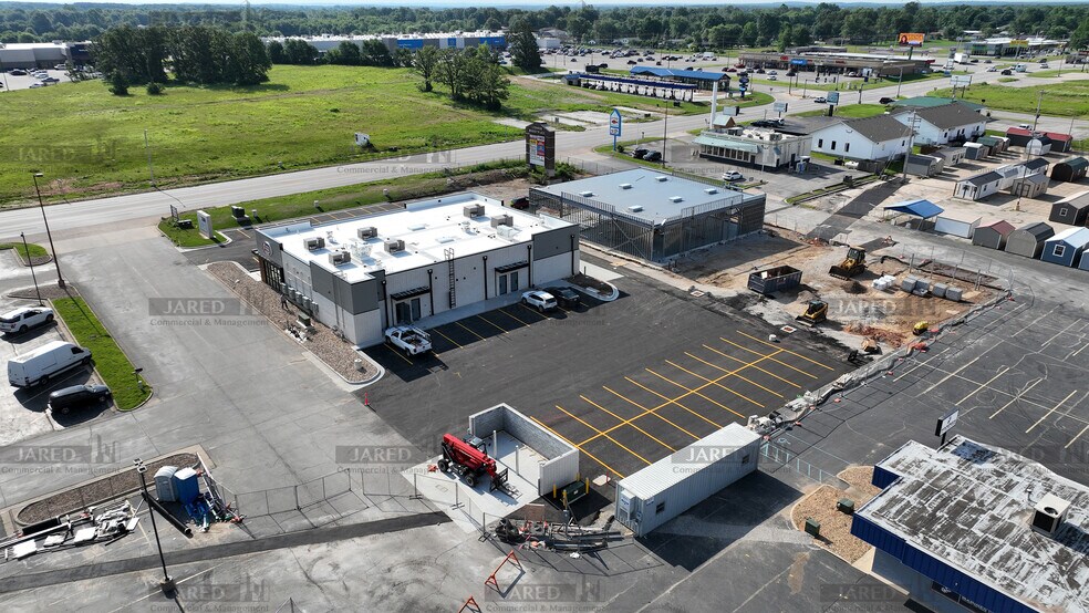 1565-1585 S Jefferson Ave, Lebanon, MO à louer - Photo de l’immeuble – Image 3 sur 21