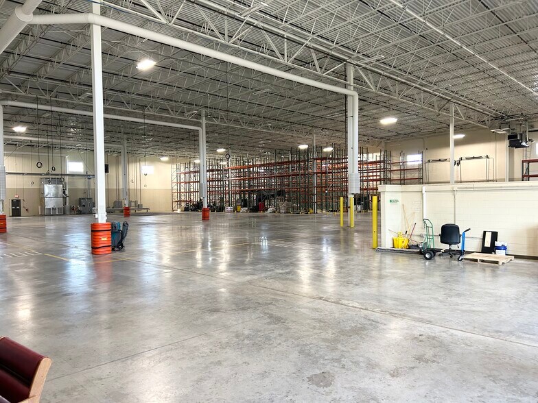 501 W Air Park Dr, Muncie, IN à louer - Photo de l’immeuble – Image 3 sur 4